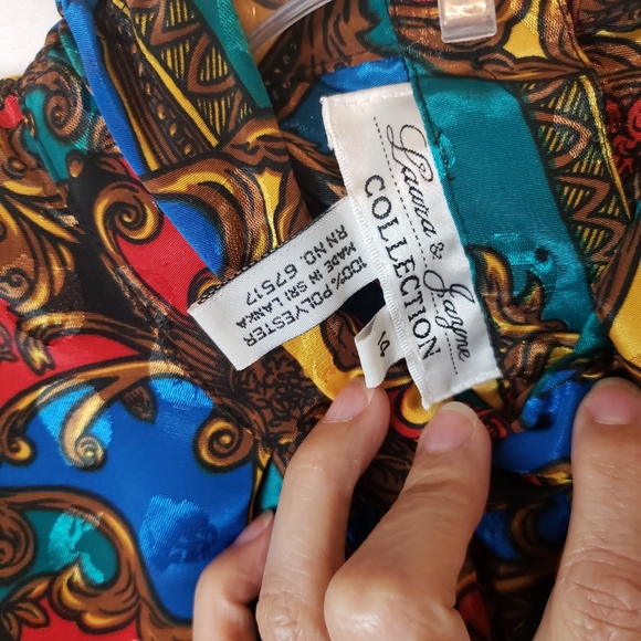 Laura & Jayne Collection Vintage Colorful Blouse - Picture 5 of 11